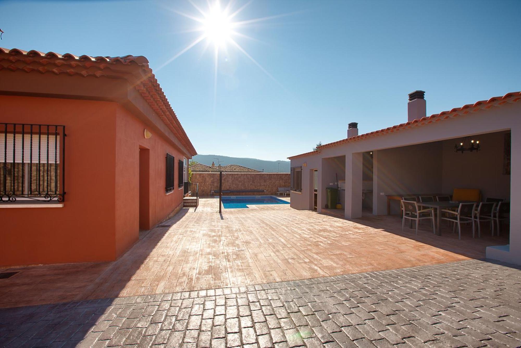 Cuencaloft Villa Del Tio Tomarro فيلاألبا دي لا سايرا المظهر الخارجي الصورة